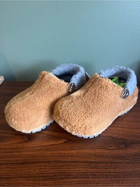 Lil Nas X x Crocs Mega Crush Fuzzy Platform Clogs W8 / M6 NWT
